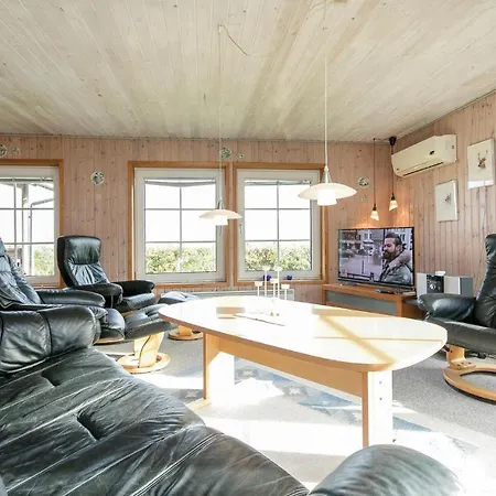 Amazing In Hadsund With Sauna Vakantiehuis Als